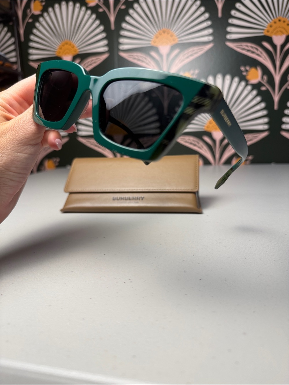 Burberry Green Check Accent Sunglasses w/ Case | Mint Condition